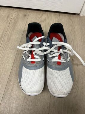 New Balance Men’s 818 V2 Men’s Grey, White & Red Sneakers